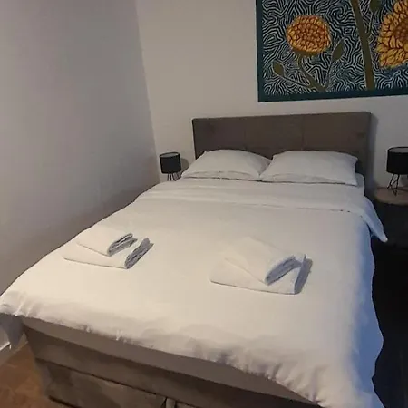 Planet Residence-studio Solis Ni