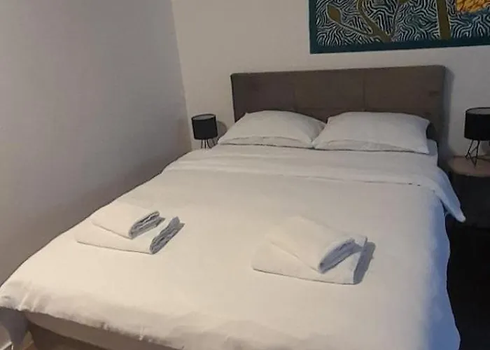 Planet Residence-studio Solis Ni